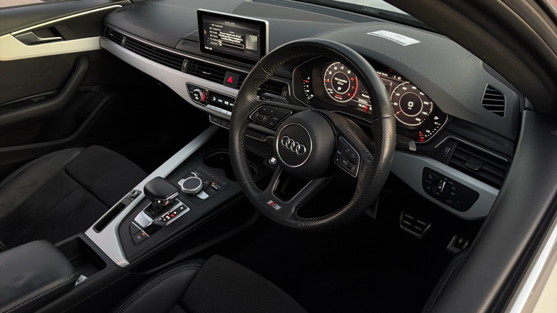 Audi A4 2.0T FSI S Line 4dr S Tronic Petrol Saloon